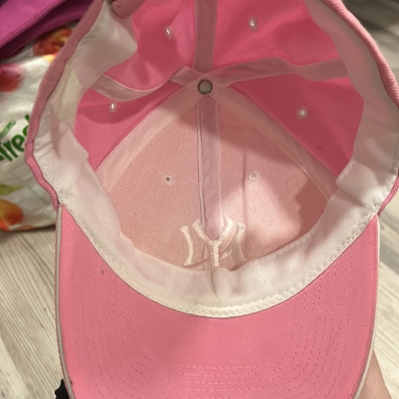 New York Yankees 
Choice
in Sports Fan Baseball Caps - Picture 4 of 6